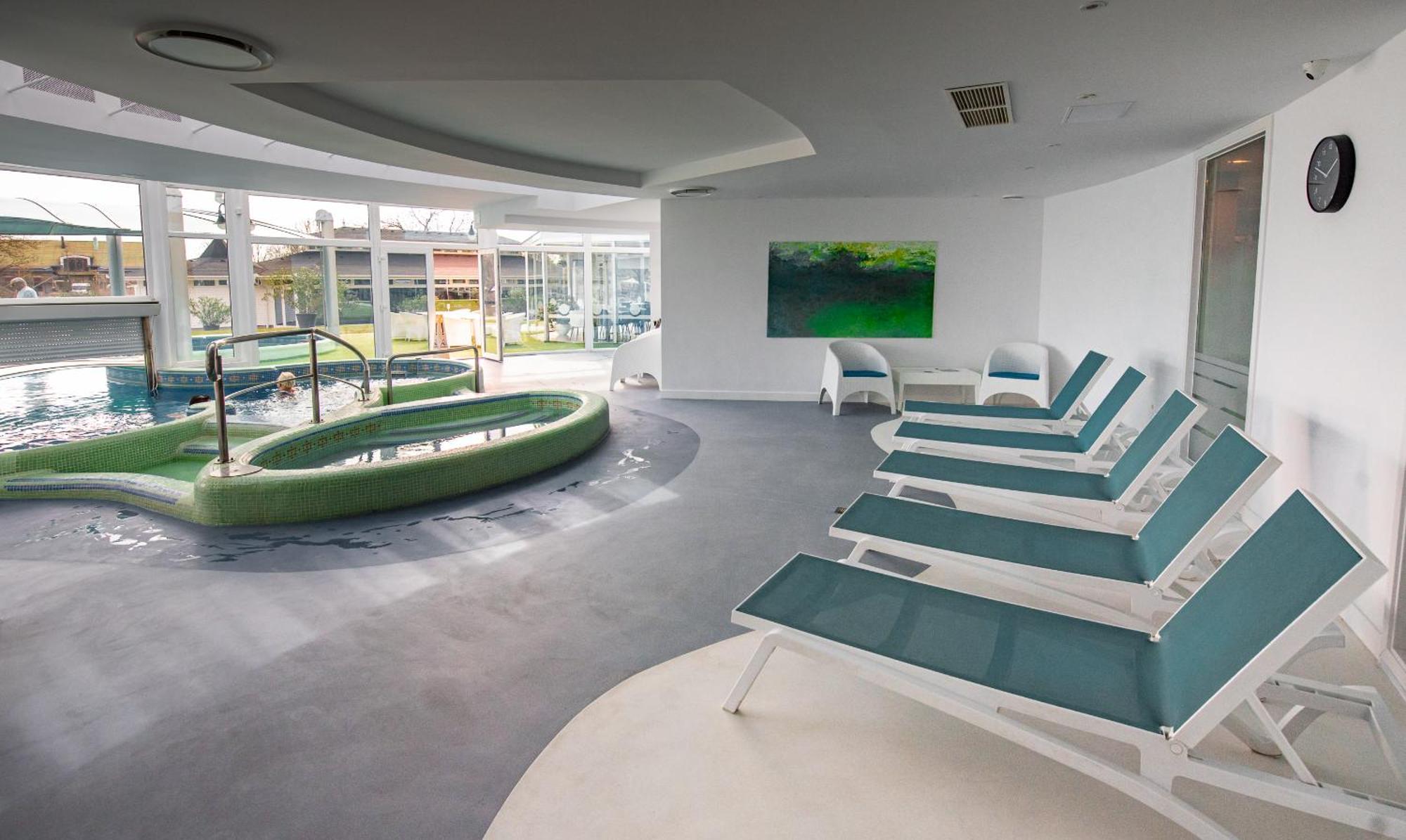 Liget Wellness és Konferencia Hotel Szarvas Exterior foto